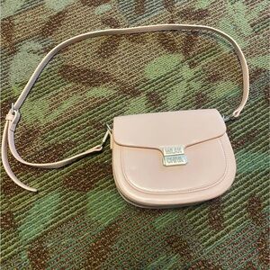 Milan Chiva Light Pink Crossbody Bag